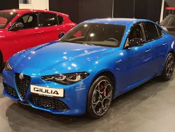 Lakier metalizowany niebieski misano blue Nowe 2025 Alfa Romeo Giulia Veloce Sedan/Limuzyna | 228 700 zł (Uczciwa cena)
