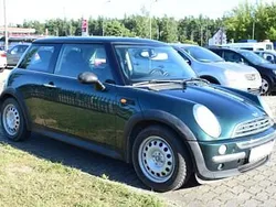 Zielony Używany 2005 Mini Cooper Hatchback | 12 400 zł