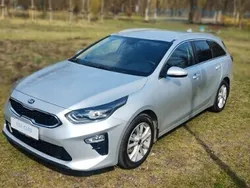 Srebrny Używany 2018 Kia Ceed 3 Kombi | 62 500 zł (Uczciwa cena)