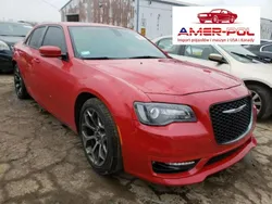 Czerwony Używany 2017 Chrysler 300C Sedan/Limuzyna | 84 000 zł