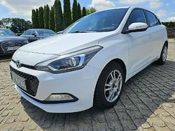 Biały Używany 2015 Hyundai i20 Hatchback | 36 800 zł (Uczciwa cena)
