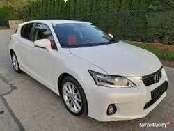 Biały Używany 2011 Lexus CT200h Hatchback | 45 700 zł (Uczciwa cena)