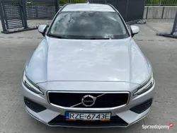 Srebrny Używany 2020 Volvo V60 Kombi | 89 900 zł (Uczciwa cena)
