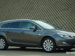 Szary Używany 2011 Opel Astra Kombi | 25 999 zł (Dość drogi)