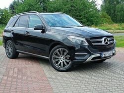 Czarny Używany 2018 Mercedes GLE350 SUV | 138 900 zł