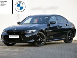 Czarny szafir metalizowany Używany 2023 BMW 320 Shadowline Sedan/Limuzyna | 222 900 zł