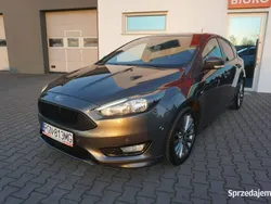 Szary Używany 2018 Ford Focus ST-Line Hatchback | 43 900 zł (Dobra cena)