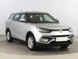 Srebrny Używany 2017 Ssangyong XLV SUV | 34 999 zł