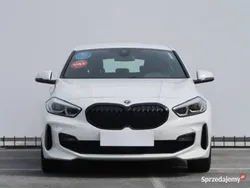 Biały Używany 2023 BMW 118 Hatchback | 110 999 zł (Uczciwa cena)