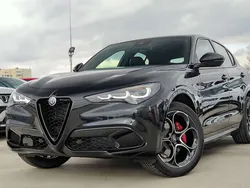 Lakier metalizowany czarny volcano black Nowe 2025 Alfa Romeo Stelvio Veloce SUV | 252 660 zł
