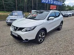 Biały Używany 2016 Nissan Qashqai SUV | 52 800 zł (Uczciwa cena)