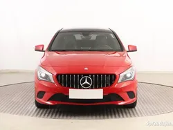 Czerwony Używany 2013 Mercedes CLA200 Sedan/Limuzyna | 66 999 zł