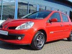 Czerwony Używany 2008 Renault Clio III Hatchback | 18 900 zł
