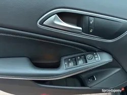 Czarny Używany 2017 Mercedes GLA200 SUV | 90 000 zł (Uczciwa cena)
