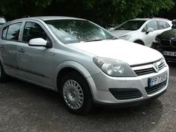 Szary Używany 2005 Opel Astra Hatchback | 3999 zł (Super Cena)