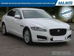 Biały Używany 2017 Jaguar XF Sedan/Limuzyna | 66 999 zł (Uczciwa cena)