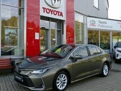 Brązowy Używany 2021 Toyota Corolla Comfort Sedan/Limuzyna | 82 900 zł (Dość drogi)