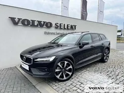 Czarny Używany 2024 Volvo V60 CC Kombi | 233 900 zł (Drogi)