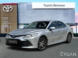 Srebrny Używany 2021 Toyota Camry Executive Sedan/Limuzyna | 126 900 zł (Uczciwa cena)