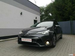 Szary Używany 2015 Toyota Avensis Premium Sedan/Limuzyna | 44 900 zł (Dość drogi)