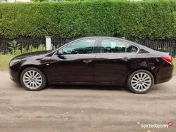 Brązowy Używany 2011 Opel Insignia Sedan/Limuzyna | 18 999 zł (Dobra cena)