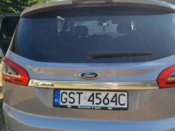 Szary Używany 2014 Ford S-MAX S Minivan | 38 500 zł (Uczciwa cena)