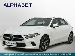 Biały Używany 2021 Mercedes A180 Advantage Hatchback | 94 900 zł (Dobra cena)