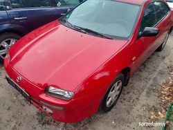 Czerwony Używany 1998 Mazda 323F Hatchback | 4800 zł