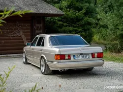 Srebrny Używany 1985 Mercedes 560 Sedan/Limuzyna | 149 777 zł