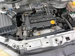 Srebrny Używany 2001 Opel Corsa Hatchback | 5200 zł (Uczciwa cena)