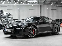 Czarny (metalik) Używany 2023 Porsche 911 Coupe | 665 000 zł