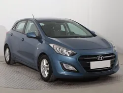 Niebieski Używany 2015 Hyundai i30 Hatchback | 27 999 zł (Dobra cena)