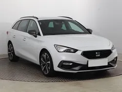 Biały Używany 2020 Seat Leon Kombi | 79 999 zł (Dość drogi)
