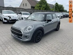 Szary (metalik, perła) Używany 2021 Mini Cooper Hatchback | 33 900 zł