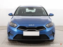Niebieski Używany 2021 Kia Ceed Kombi | 67 999 zł (Uczciwa cena)