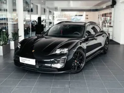 Jet black metallic Używany 2023 Porsche Taycan GTS Sport Turismo Sedan/Limuzyna | 463 000 zł