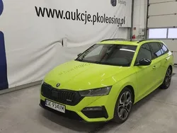 Zielony Używany 2021 Skoda Octavia RS Kombi | 92 000 zł (Dobra cena)