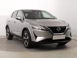 Srebrny Używany 2022 Nissan Qashqai SUV | 93 499 zł (Uczciwa cena)