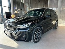 Czarny szafir metalizowany Używany 2023 BMW iX1 Comfort Edition SUV | 214 900 zł