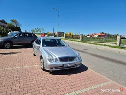 Srebrny Używany 2005 Mercedes E200 Avantgarde Sedan/Limuzyna | 15 500 zł