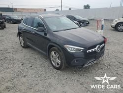 Czarny Używany 2021 Mercedes GLA250 SUV | 72 800 zł