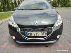 Grafitowy Używany 2012 Peugeot 208 Hatchback | 23 800 zł (Uczciwa cena)
