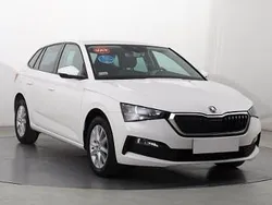 Biały Używany 2022 Skoda Scala Hatchback | 64 999 zł (Uczciwa cena)