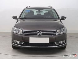 Brązowy Używany 2013 VW Passat Kombi | 39 999 zł (Uczciwa cena)