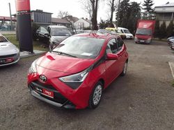 Czerwony Używany 2020 Toyota Aygo Hatchback | 44 900 zł (Uczciwa cena)