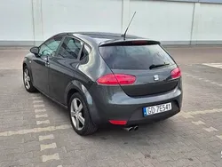 Szary Używany 2011 Seat Leon Hatchback | 16 000 zł (Uczciwa cena)