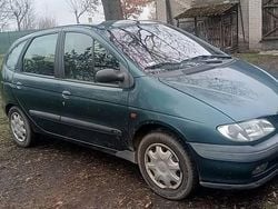Zielony Używany 1999 Renault Scénic Minivan | 2000 zł (Uczciwa cena)