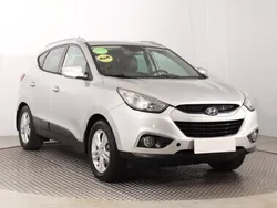 Srebrny Używany 2010 Hyundai ix35 SUV | 32 999 zł (Uczciwa cena)