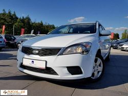 Biały (metalik, perła) Używany 2011 Kia Ceed Sedan/Limuzyna | 23 900 zł