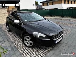 Czarny Używany 2014 Volvo V40 Summum Kombi | 37 900 zł (Uczciwa cena)